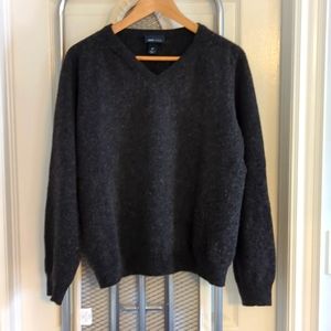 H&M Lambswool blend v neck sweater